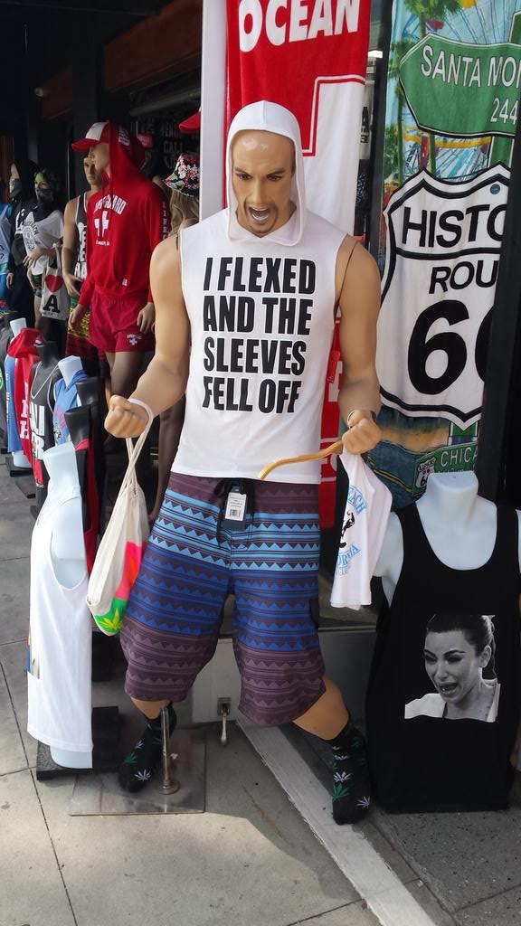 ItsCoopBro's tweet photo. Chill shirt I saw today this manakin gets me bro http://t.co/CJNaumlUE6