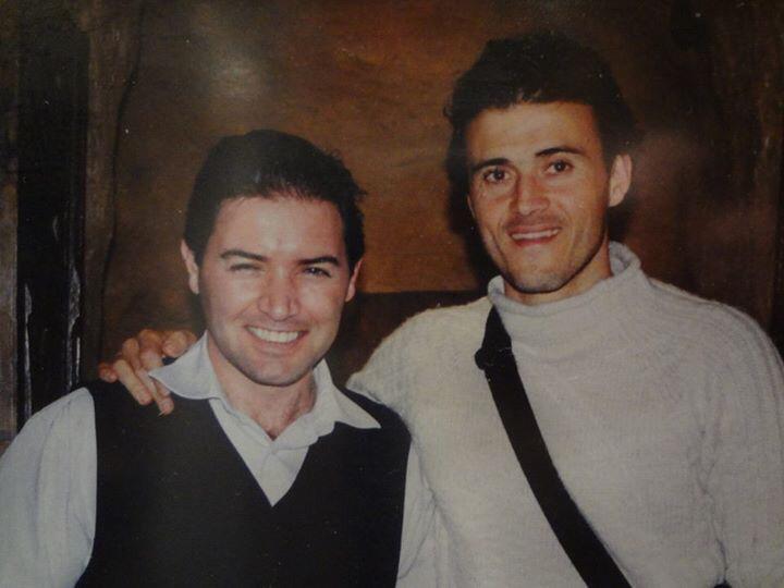 CIUDADELAGIJON's tweet photo. Una década separa las dos fotos. Cambiamos, evolucionamos...pero hay escenarios que siempre se repiten @LUISENRIQUE21 http://t.co/xsSNxbiAXV