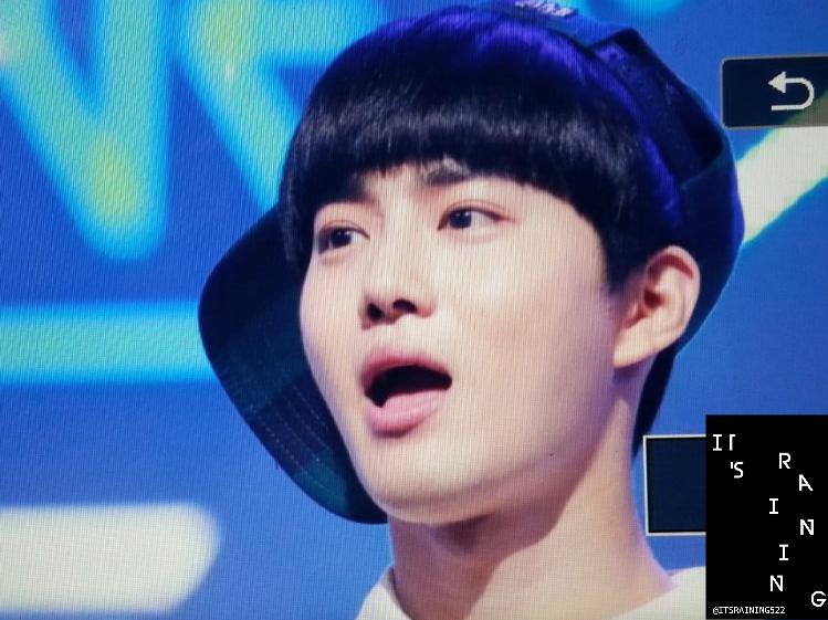 CHx8zziUcAA6RDS.jpg:large