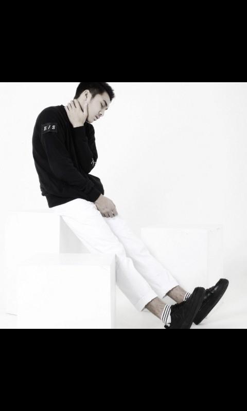 #MONOMADNESS |  MIDAS Crewneck | 255K | +6281910587750 | 57F17D5A