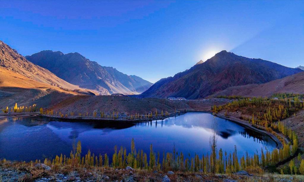 AajKeAwaam's tweet photo. “RT @fsherjan: #Phunder valley in #Ghizer region of GB #BeautifulPakistan http://t.co/Qo5Mg4bw1K” @MSharifKhattak