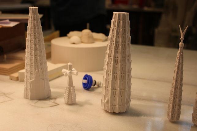 g_experiencia's tweet photo. La @sagradafamilia se finalizará utilizando el diseño e impresión 3D: http://t.co/eJSP1zRVAN #Gaudí via @HojadeRouter http://t.co/YAP6Q6FKif