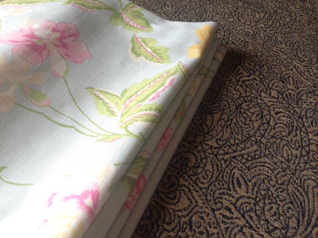 SewPretty94's tweet photo. Last sneak peak before the finished article! #excited #handmade #sewing #interiors #blinds #curtains #handsewn http://t.co/B5vs0ILdbN