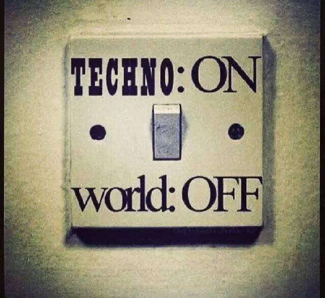 fabrikdiscoteca's tweet photo. Techno !! #Code105 http://t.co/uw0jyb44AX