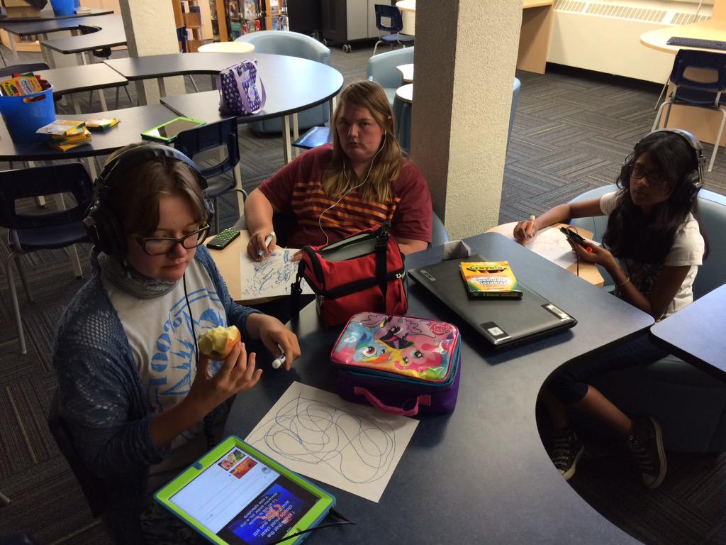 mjwheelerali's tweet photo. Now #ArtTherapy #lunch&amp;learn @AllanAMartinPS led by #ISELP students! Exploring #music influence mood via colouring. http://t.co/u4xhK9byBX
