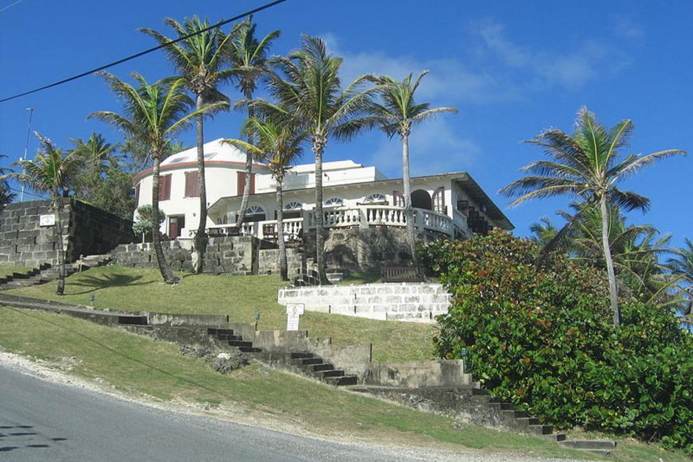 FactsBarbados's tweet photo. Round House Inn @ROUNDHOUSEINN http://t.co/lnYv9wFLkb