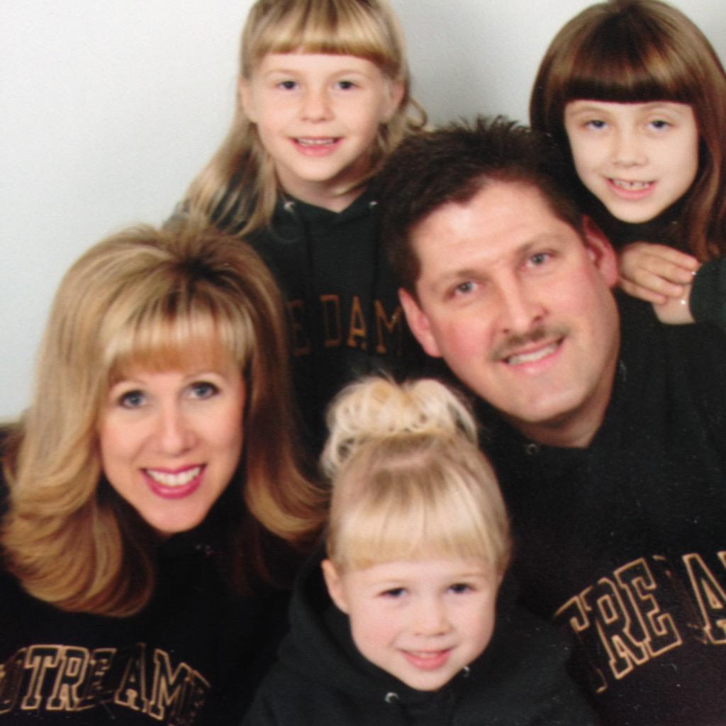 crane34601664's tweet photo. #tbt family photo http://t.co/Ry7qhmw3kG