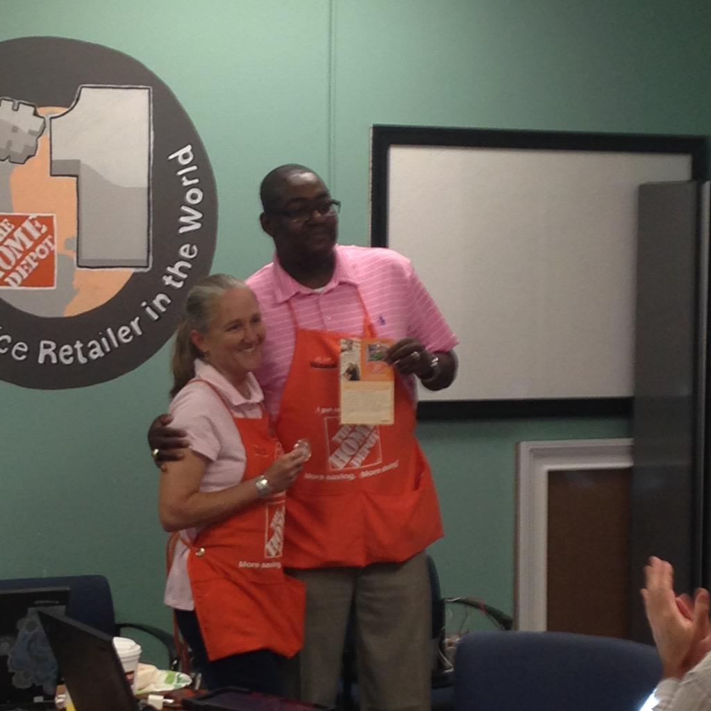 BobTown4's tweet photo. Homer Awards at District Meeting in Palatka 8531. Ronnie, Shelly and Brenda.  @HDGerri @scherer_pat @RonnieWells10 http://t.co/NenVSmGick