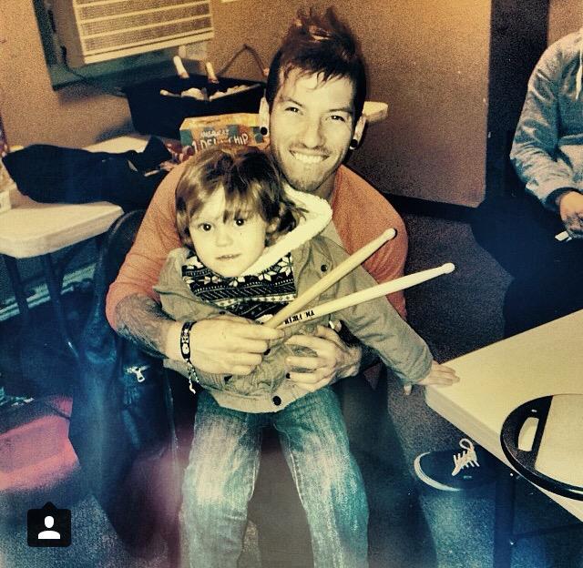 \" HAPPY BIRTHDAY TO THE ACTUAL SUN JOSH DUN  YAAASSSSSSSSSSS OUR SOURCE OF HAPPINESS