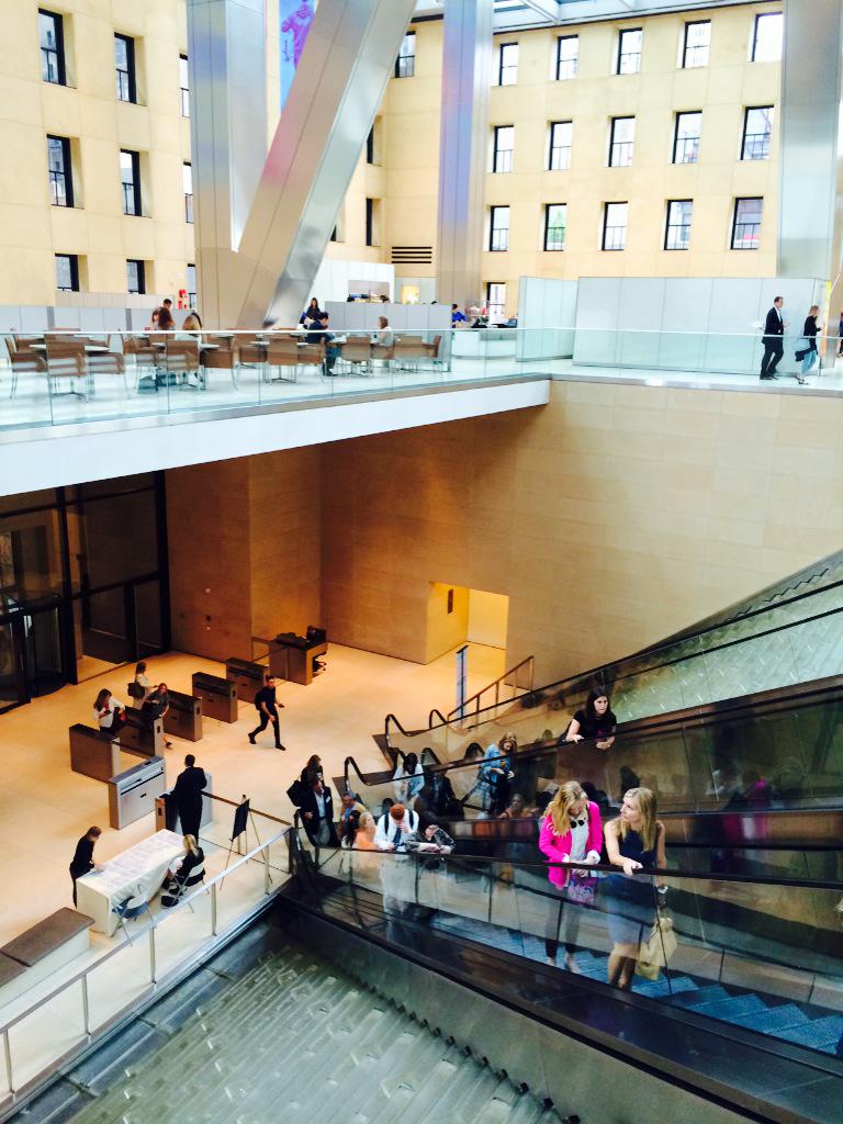 mpamagmedia's tweet image. Seen @HearstCorp: everyone headed in for #programmania! The event is about to begin!