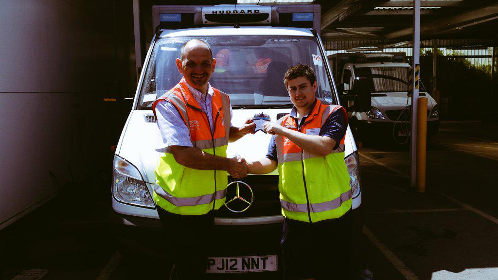 Simon Whale tweet media