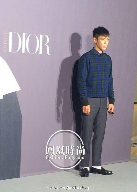 [18/6/15][Pho] TOP tại sự kiện Esprit DIOR ở Seoul CHyVGJbVAAAD7-Z