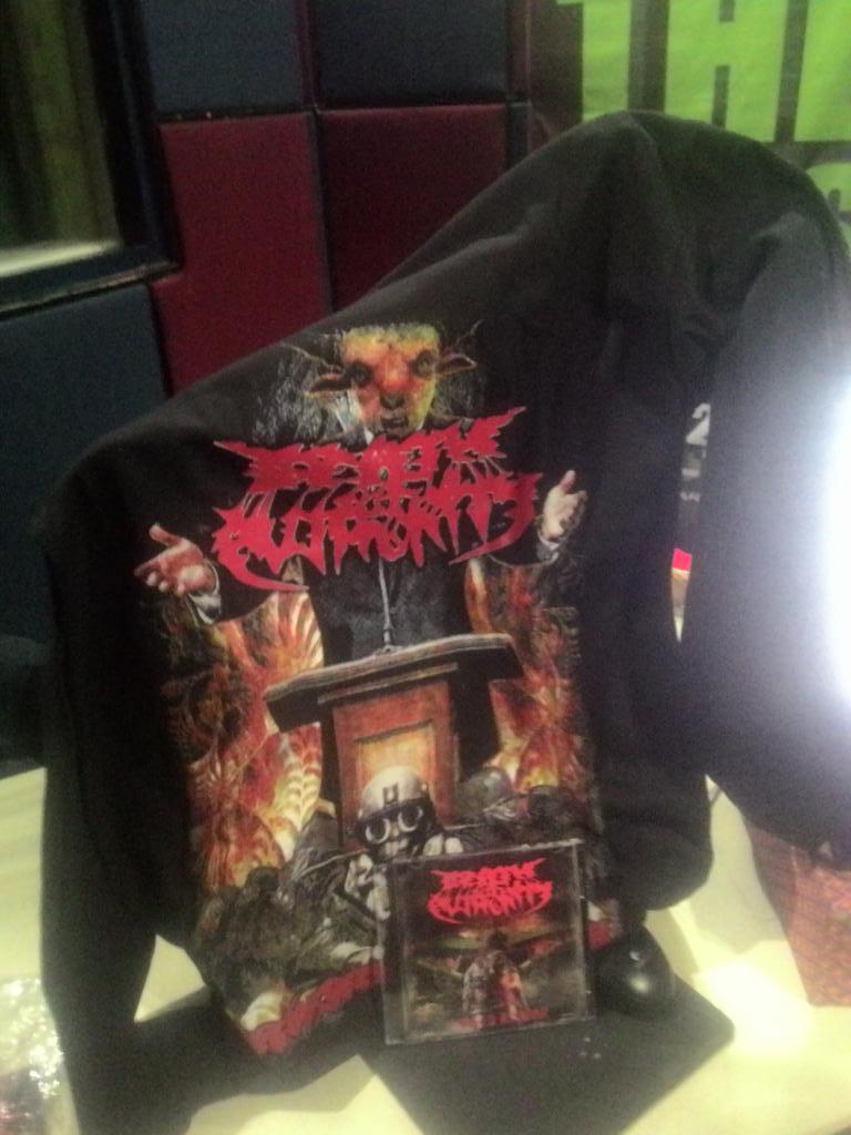 "@1042mstrifm: Jgn kemana2 dulu,ada <a href="/DOAGrind/">Death Of Authority</a> yg bakal bagi2 hadiah nih. #rocknite "