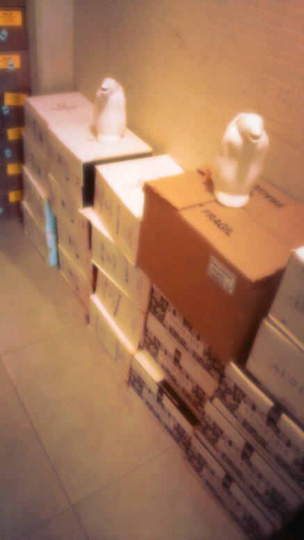 winetoururbano's tweet photo. Buen día! #WTUStore montandose... Gurruchaga 850 desde mañana 😊 Salud http://t.co/2fAXPCl269