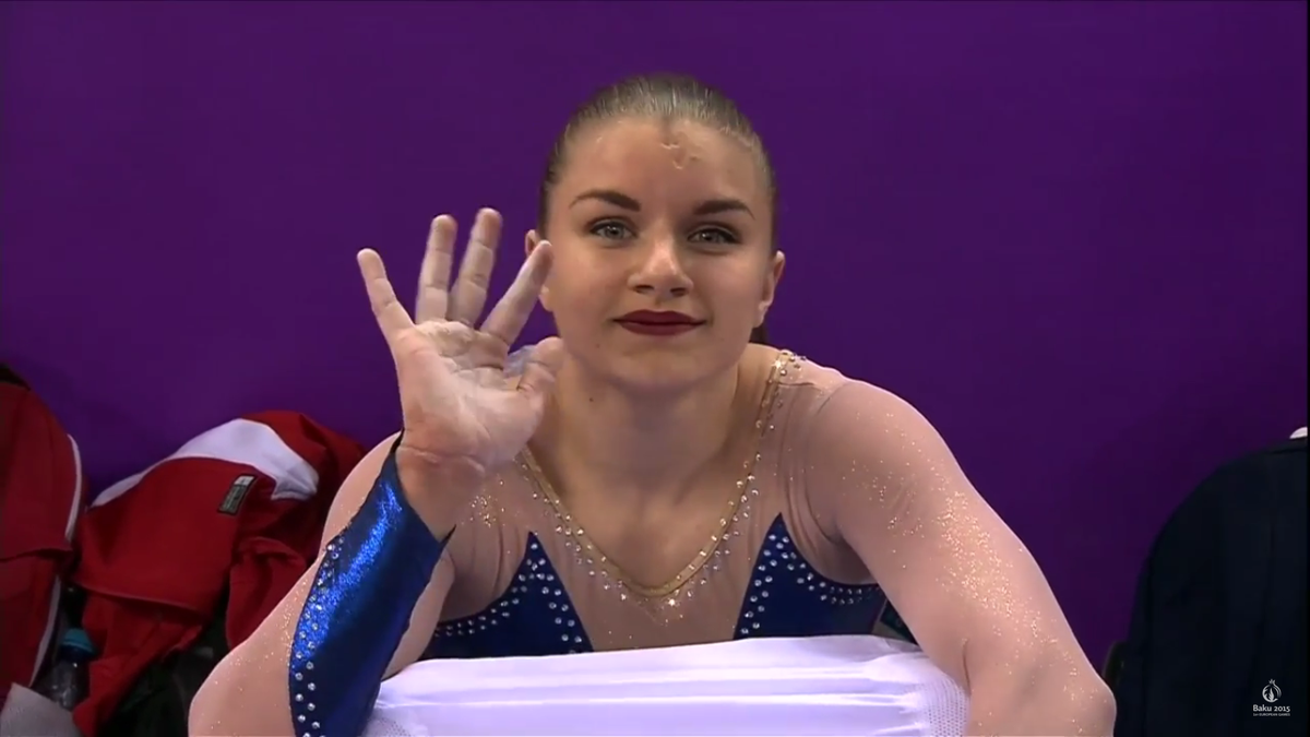 ffgymnastique's tweet photo. Fin de compétition pour Valentine qui termine à une belle 8e place, malgré la chute en sol #Bakou2015 #ObjectifBakou http://t.co/hJADhsKhwr