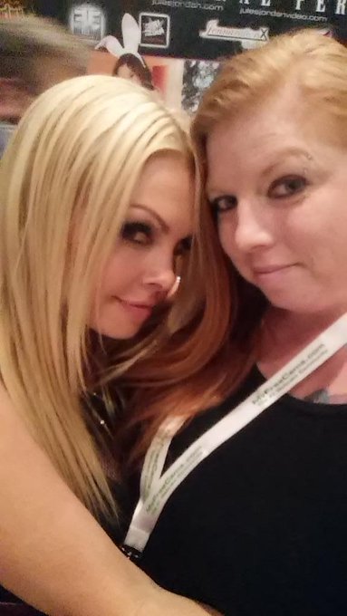 Me and the Beautiful @jessejane AVN/AEE 2015 http://t.co/HUxGWFSK5I<a class="tags" target="_blank" title="On Twitter" href="/?out=eyJ0eXAiOiJKV1QiLCJhbGciOiJIUzUxMiJ9.eyJpYXQiOjE3MjUzNTk1MDcsImlzcyI6InR3cG9ybnN0YXJzLmNvbSIsIm5iZiI6MTcyNTM1OTUwNywiZXhwIjoxNzU2ODk1NTA3LCJyZWRpcmVjdF91cmwiOiJodHRwczovL3R3aXR0ZXIuY29tL2plc3NlamFuZSJ9.cCcNWv47rzD-GCCMv2qkStbWZ_lwW_l_jDXYJciag8FJafGcMttEIx0WCWDg4B6Xww43c2NYhWtuRW8XKiYVog">@jessejane</a><a href="/tag/liveonthebate"class="tags"><span>#liveonthebate</span></a>