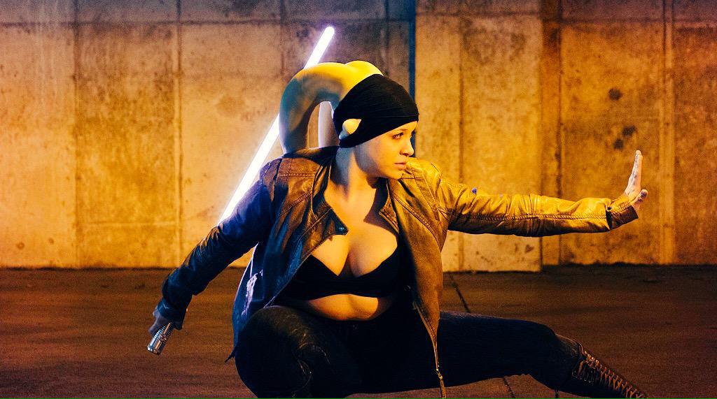 CoolestCosplays's tweet photo. Show some support for @AliKatz12, she's pretty wicked! I love her Power Girl shot, that stare tho 😜 http://t.co/Kq3kDlydb2