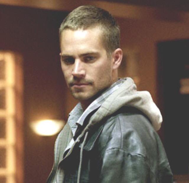 927_kosuke's tweet photo. Good night

#PaulWalker #PaulWalkerForever #PaulLovers #WalkerFamily #FastFamily #love http://t.co/juimU5ksHR