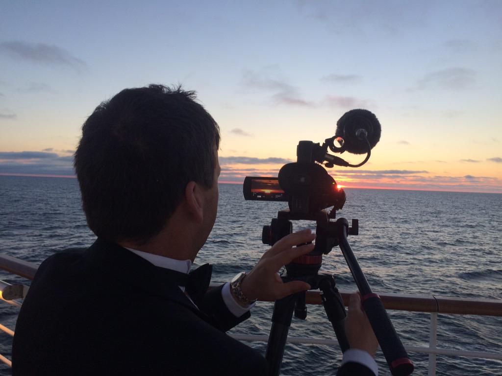 simondfox's tweet image. Having just spent 2 weeks with a PXW X70 it has dslr style performance, it is todays Arriflex ST (1)