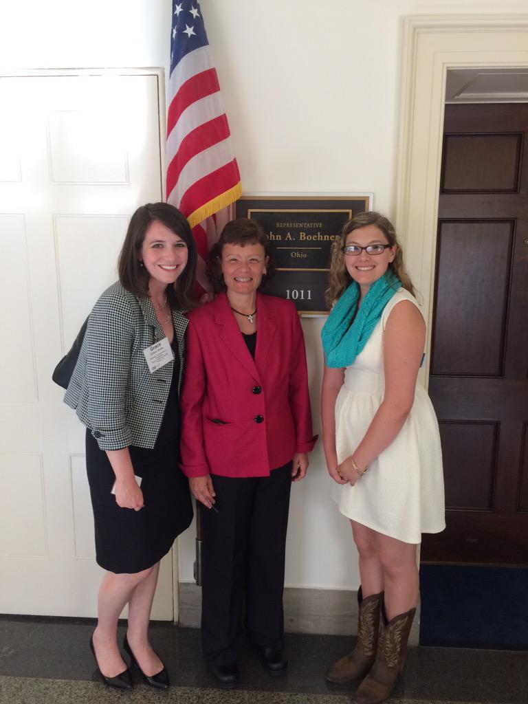 #tbt visiting @johnboehner office with <a href="/DaytonChildrens/">DaytonChildrens</a> #Washington