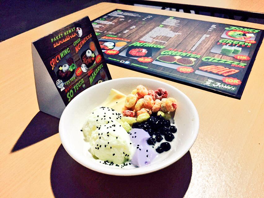 #JonesDelight salah satu menu dessert dari #KedaiJONES yg cocok bgt bwt dijadiin ta'jil di bulan puasa ini👌🏻