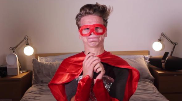 thatslivs_'s tweet photo. @Joe_Sugg is me everytime Niall posts a new selfie๐
#ChoiceMaleMusicGroup #onedirectionbrussel #1DForMMVA http://t.co/ABfSlUu7az