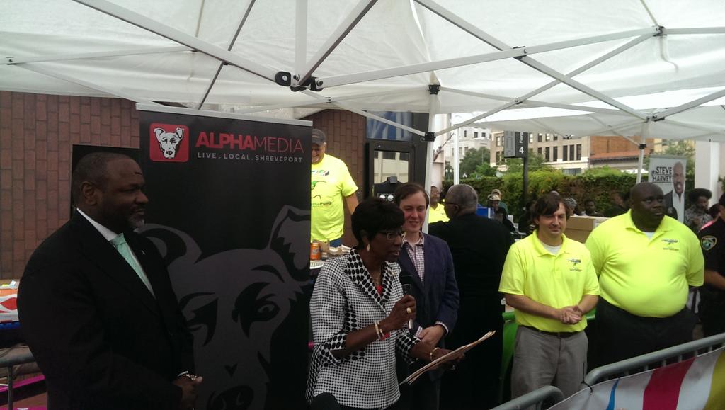 Mayor Tyler kicks off Dump the Pump event!
