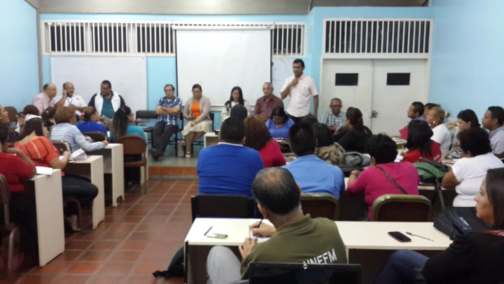 Sec_UNEFM's tweet photo. #ConsejoUniversitario #Unefm #Municipalización @prensaunefm @JEHYSONGUZMAN @Mppeuct @ARBOLvenezuela http://t.co/QBFbqjoQa9