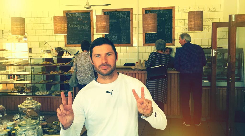 neelsvjaarsveld's tweet photo. Love this place! @jeanne_jf @SAWeWOOD @oumeulbakkery @DeWaalBasson @PUMASouthAfrica @PUMAGolf http://t.co/pHZJCvcxAj