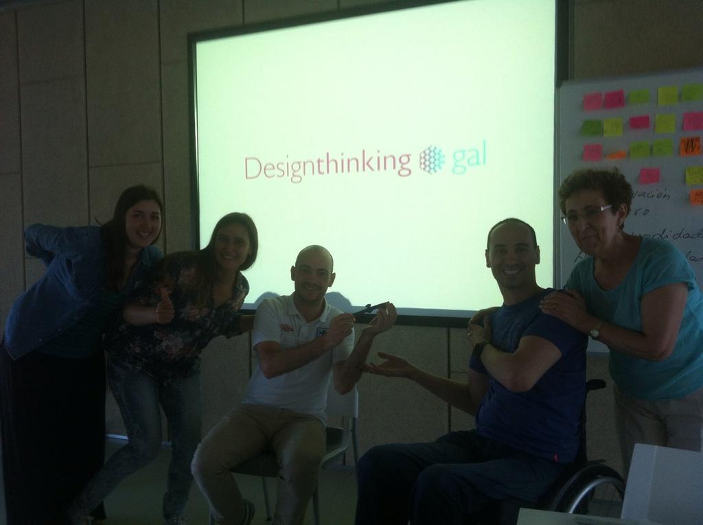 Nivelón de #proyectos y de #storytelling en el taller de #designthinking para la #innovación #social con <a href="/amtega/">Axencia para Modernización Tecnolóxica de Galicia</a>