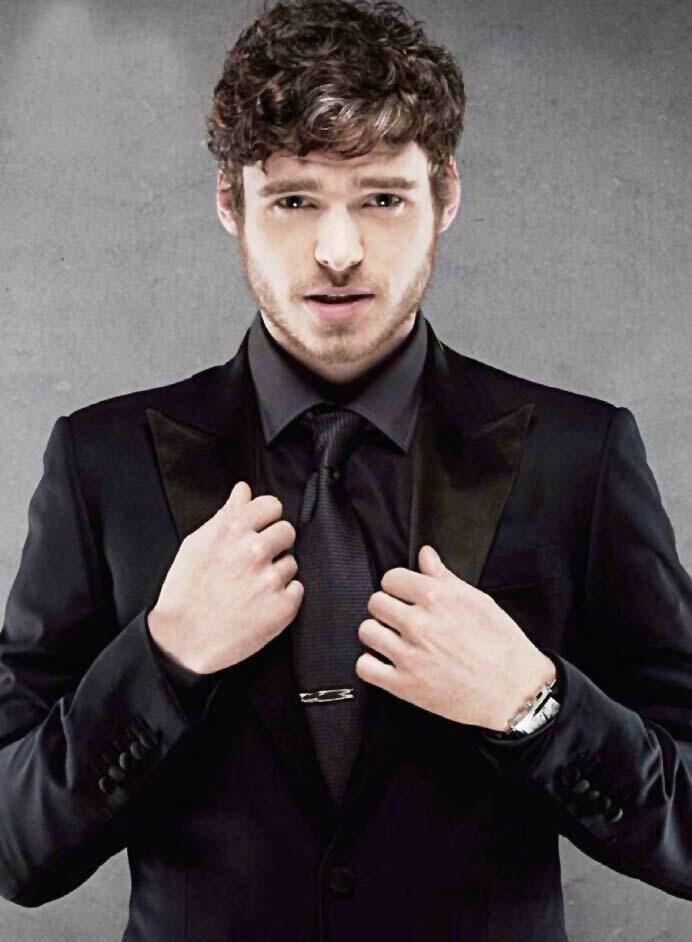Happy 29th birthday Richard Madden!! 