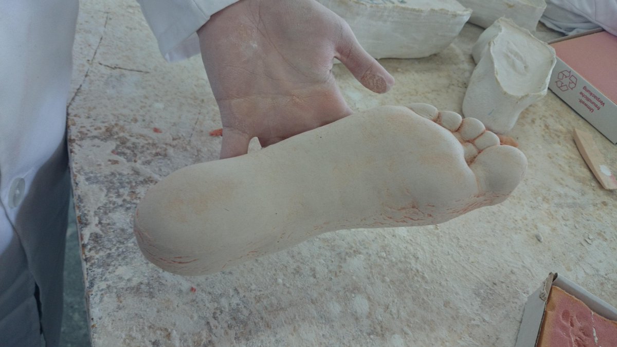 Primera huella plantar con espuma fenolica.. #ortoprotesica #practicas #taller #estomola