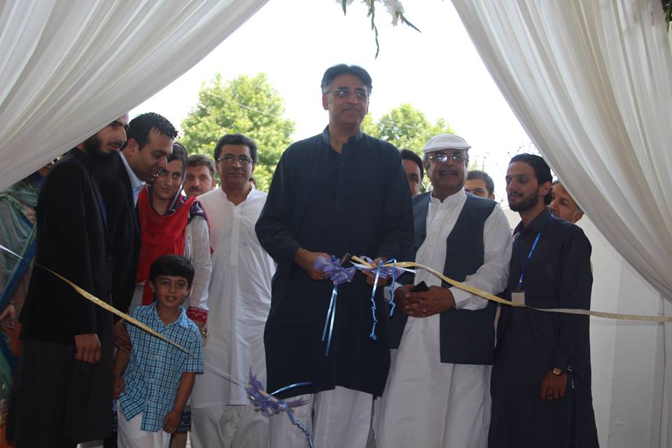 AbSirfPakistan's tweet photo. .@Asad_Umar inaugurating #TechVally Abbottabad. @AliAsgharPTI &amp; #DrAzharJadoon also with him http://t.co/6TphYDbYmI