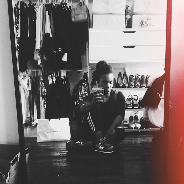 Jdavismoranti's tweet photo. First #selfie in new place. #love #fashionblogger #fashionaddict #stylemaven #phillystyle #phillybloglove #chillmod… http://t.co/ztGOXtXnFc