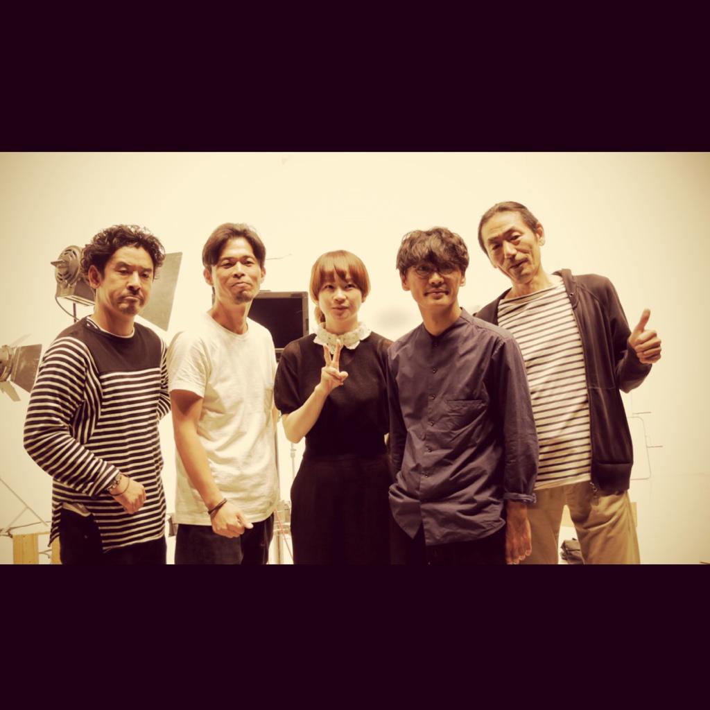山口 一郎 今回のmv撮影チーム 写真は左からスタイリスト三田真一氏 カメラマン奥口睦氏 ヘアメイク根本亜沙美さん 僕 山口保幸先生 Http T Co Yv8ov0cdm7