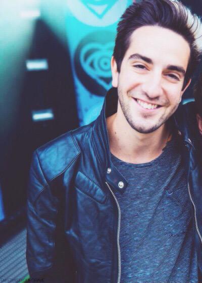 HAPPY BIRTHDAY TO JOSH DUN AND JACK BARAKAT MY CUTE LIL EMO NOODLES 
