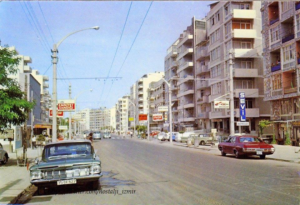 KADİM TARİH on Twitter "“nostalji_izmir Hatay Caddesi üzerindeki