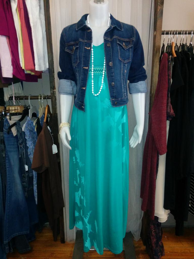 MatClothesHam's tweet image. Miss Manni looking so stylish for only $36!