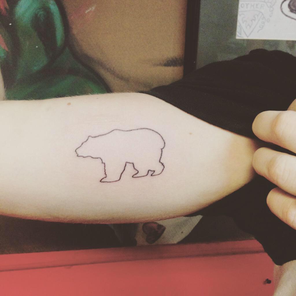 LiveForTattoos's tweet image. Credit: @charrrxoxo