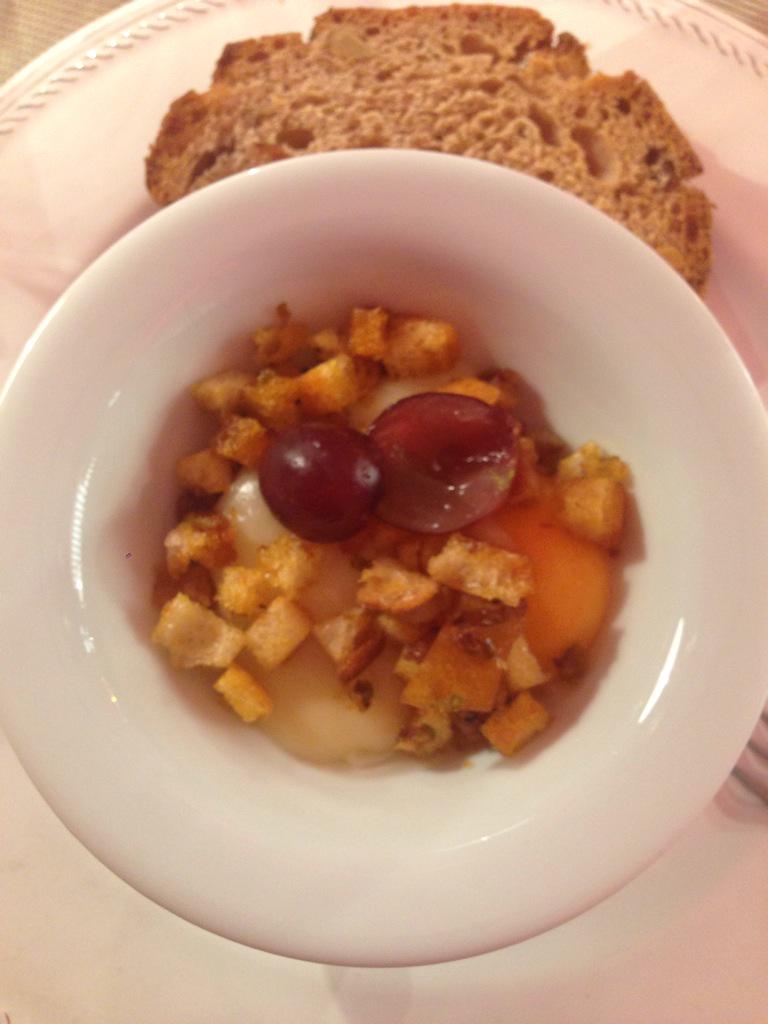 María SJ tweet media