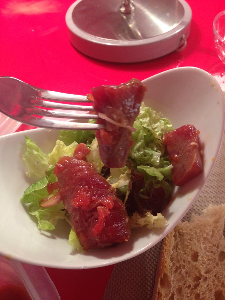 María SJ tweet media