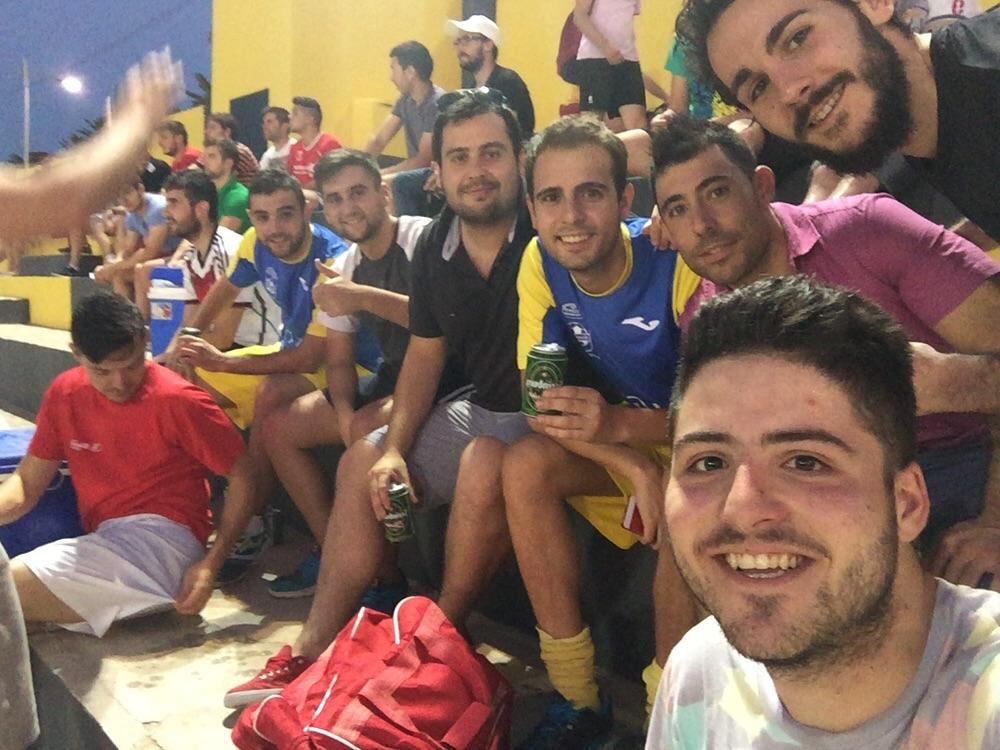 Brico_Birra's tweet photo. Victoria por 2-1 con goles de Ivi.
Jugaremos el sábado en busca de un lugar en semifinales.
#LaticaALatica http://t.co/PdK3dscqni