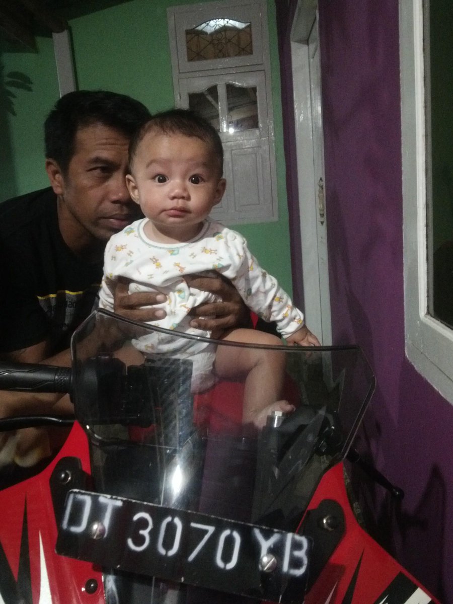 Bangun sahur jga adiq ini ee..mantap