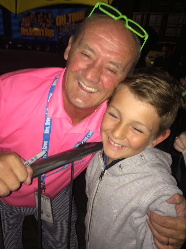 kimdowns23's tweet image. My boy loved Mrs browns boys in Cardiff last night #SuperFan