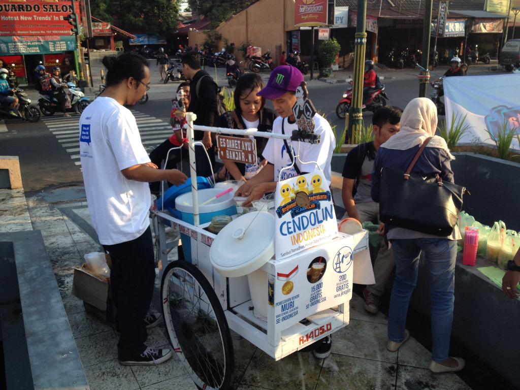 BerandaJogja's tweet photo. Cendoool gaan.. 😚👍 #KASKUSCendolin #eRYe #KaskusCendolinIndonesia http://t.co/GX2PP6RwH2
