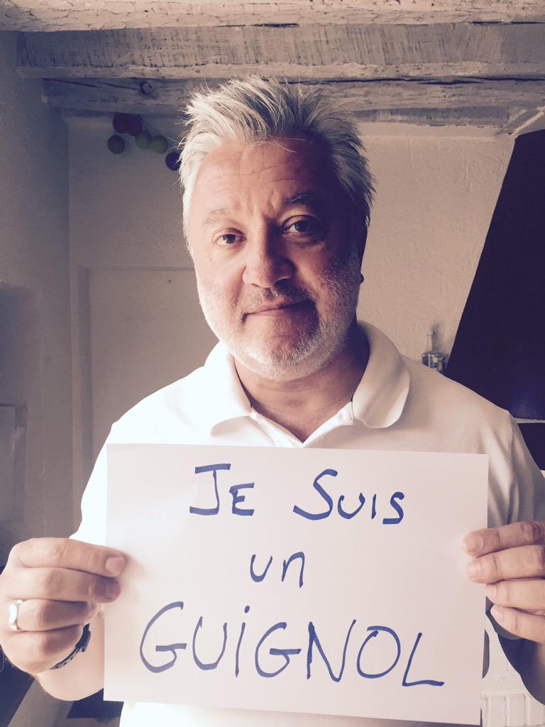 #TouchePasAuxGuignols