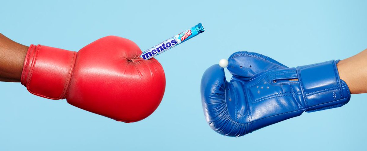 Mentos's tweet photo. What’s the point of fighting? After all, #WhoSaysNoToMentos http://t.co/I8feEzfbgg