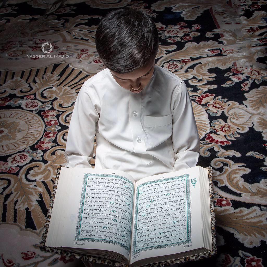 nasseralqtami's tweet photo. من طال عهده عن المصحف،صار بينهما وحشة، وفي قلبه غفلة، وعلى وجهه ظلمه، وثقُل عليه قراءته، وطول المكث معه في شهر القرآن http://t.co/6WCjvPm3sr