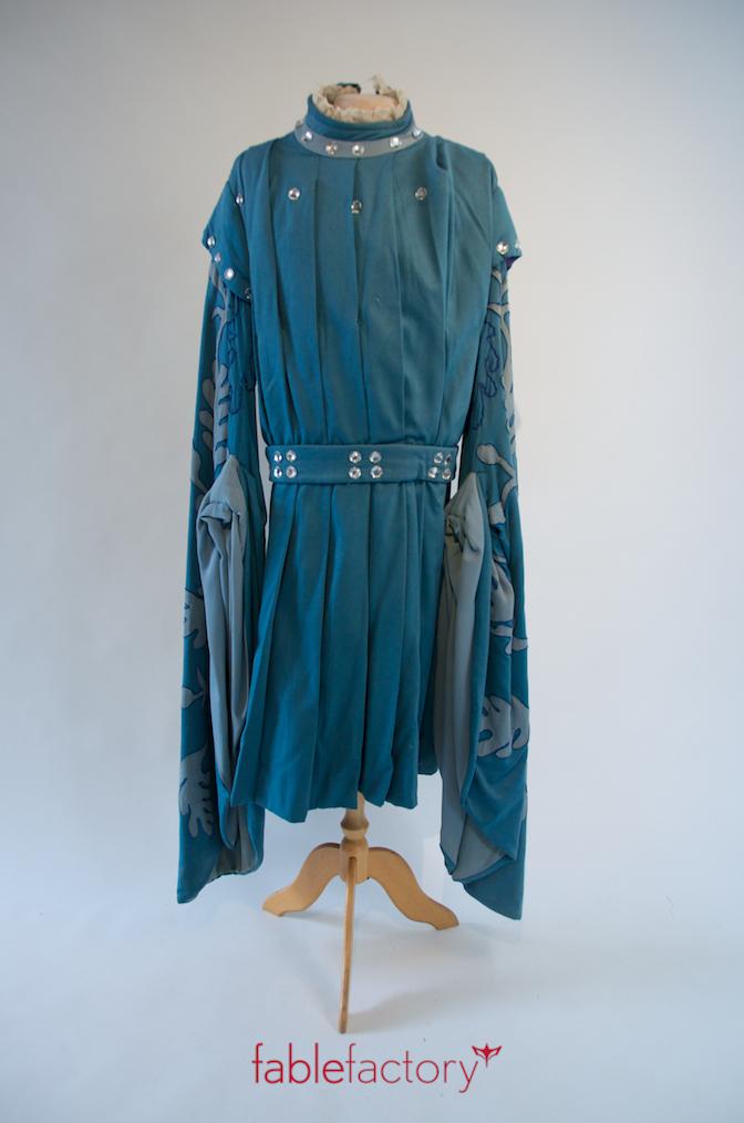 Fablefactory's tweet image. Kostuums van de Week: Verkoelend in #zomerfris blauw. Dress you up in blue! ow.ly/CaIjl #kostuumverhuur