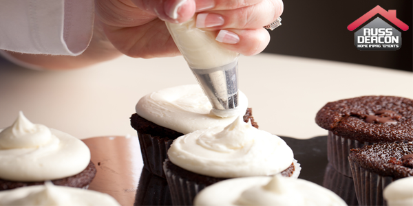 RussDeacon's tweet photo. #FridayBakeOff Buttercream Chocolate Cupcakes: http://t.co/dodhIhCoIY #Bexhill @UKBusinessRT http://t.co/gSYOiSXJ2E